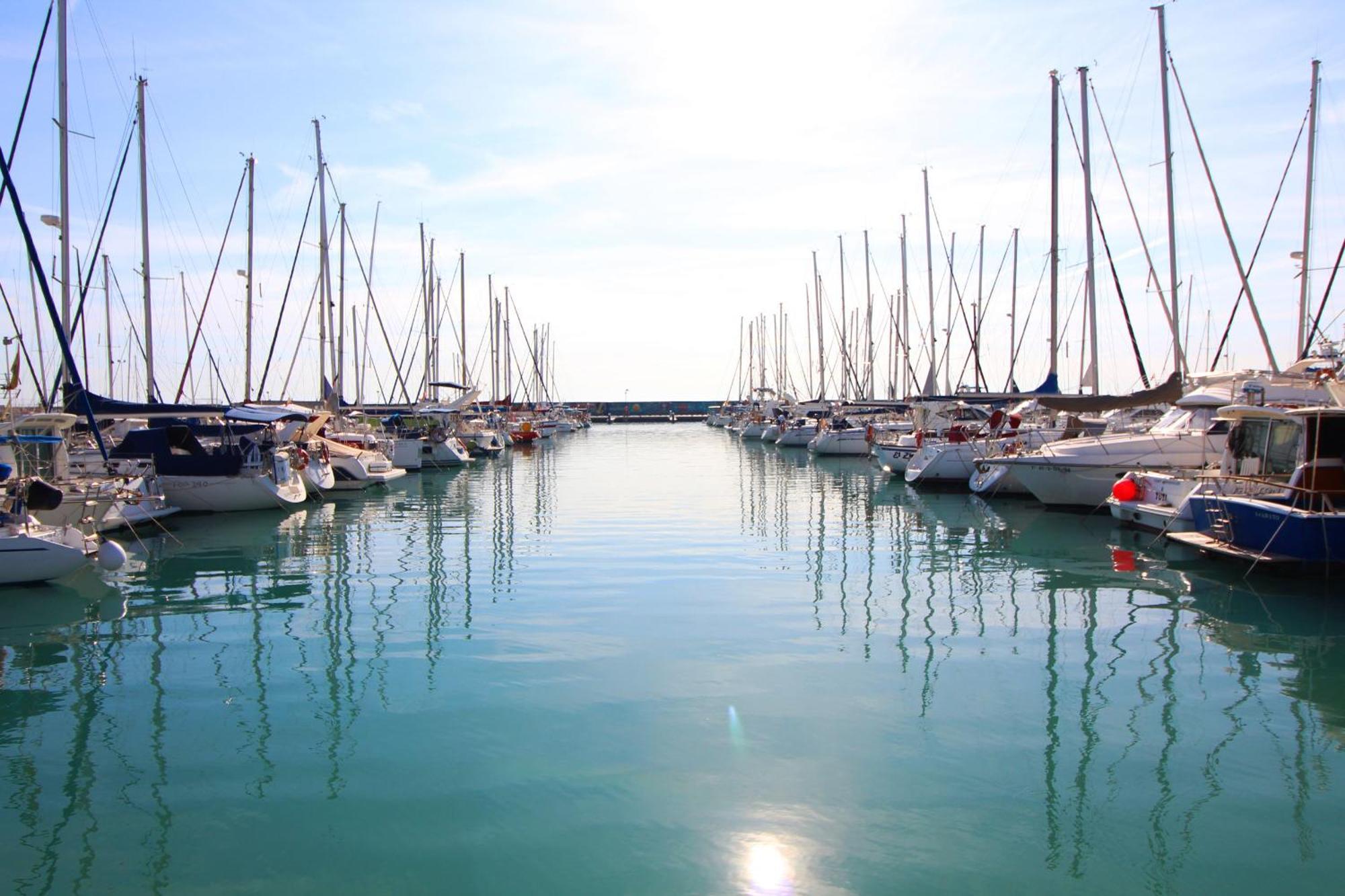 Global Properties, Apartamento Con Terraza Y Vistas Al Mar Y A La Montana Canet d'En Berenguer Exterior photo